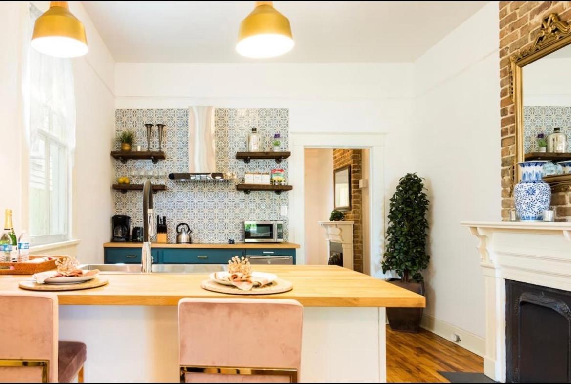 Elegant Renovated House With Relaxing Courtyard Villa New Orleans Bagian luar foto