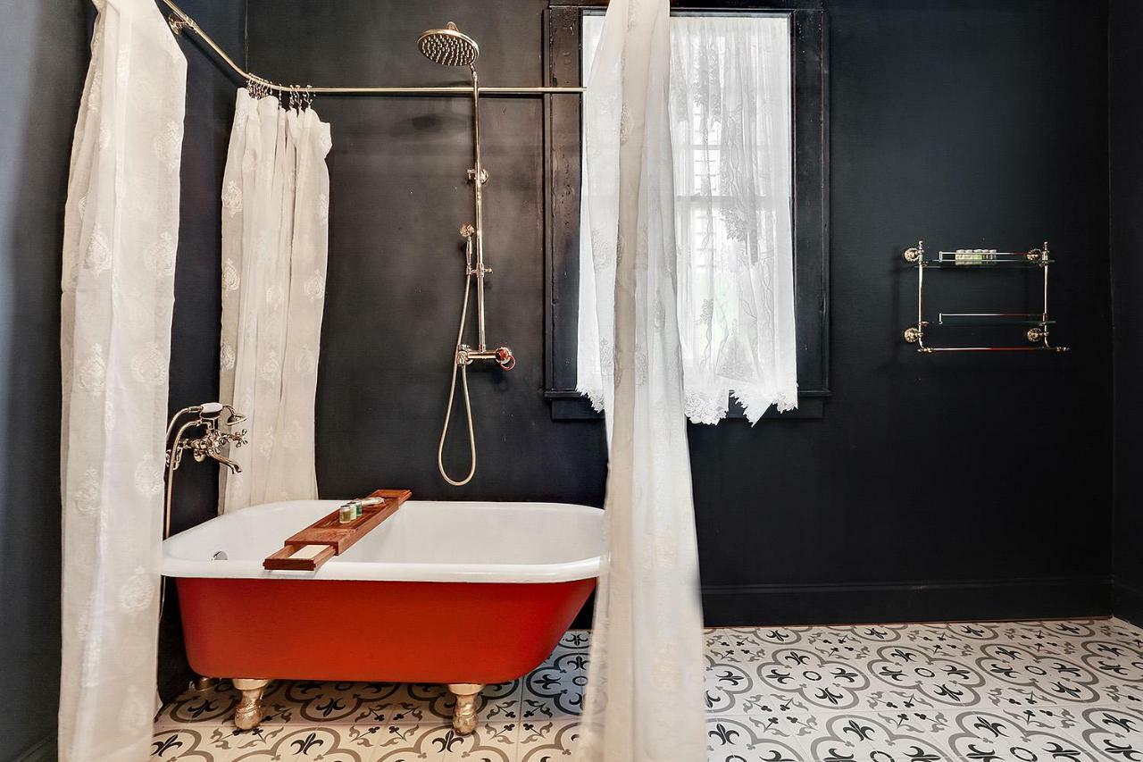 Elegant Renovated House With Relaxing Courtyard Villa New Orleans Bagian luar foto